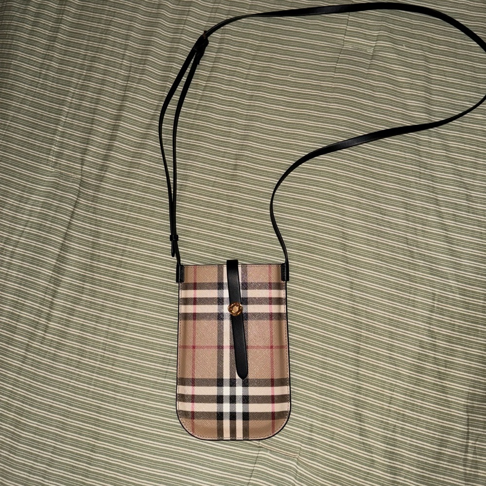 Burberry phone holder crossbody